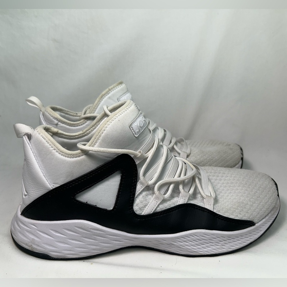 Nike air Jordan formula 23 white/black - Picture 2 of 6